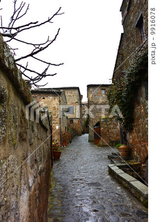 チビタ・ディ・バニョレージョ 町並み チビタ・ディ・バニョレージョ 町並み 9916078