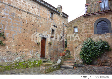 チビタ・ディ・バニョレージョ　町並み 9916080