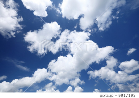 blue sky with clouds 9917195
