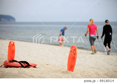 Lifeguard beach rescue equipment 9918014