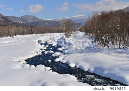 大雪山旭岳と忠別川 大雪山旭岳と忠別川 9919846