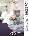 ブライダルブーケと花嫁 9923704