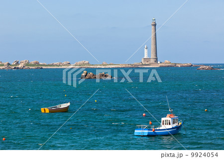 Phare de l'Ile Vierge - Lighthouse in Brittany 9924054
