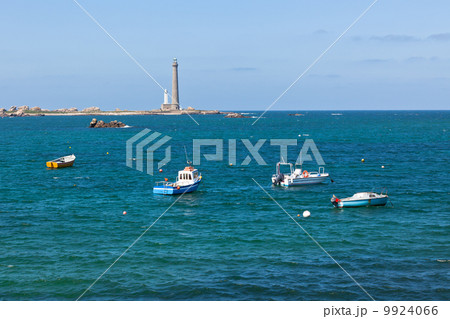 Phare de l'Ile Vierge Phare de l'Ile Vierge 9924066