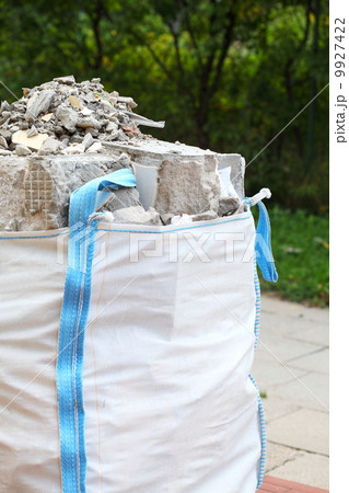 Full construction waste debris rubble bags Full construction waste debris rubble bags 9927422