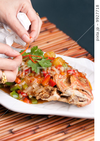 Food Stylist Plating Fish Food Stylist Plating Fish 9927718