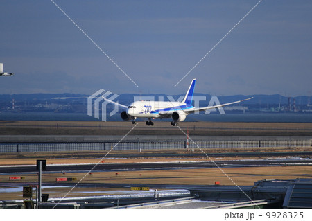 着陸態勢 9928325