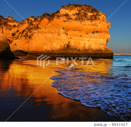 Portugal coast 9931427