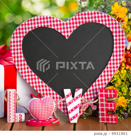 Blackboard in heart shape Blackboard in heart shape 9931901