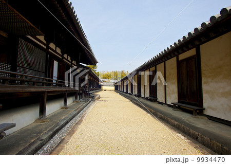 法隆寺 東室と妻室 9934470