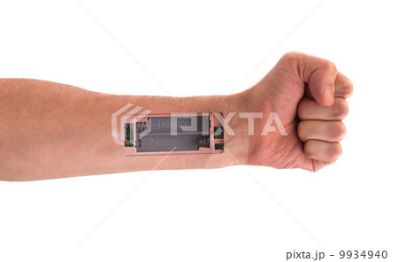 Robot - Insert the battery in the arm 9934940