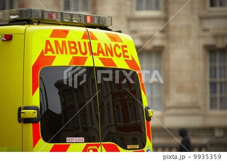 Emergency ambulance car 9935359
