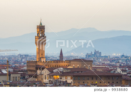 View of Florence during the day 9938680