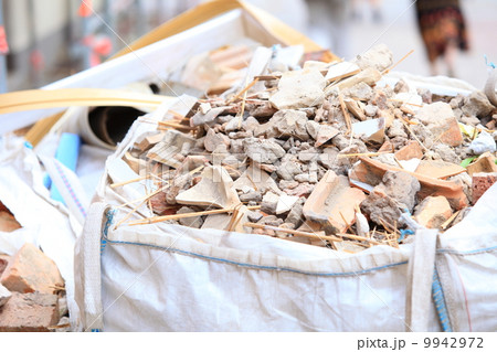 Full construction waste debris bags Full construction waste debris bags 9942972