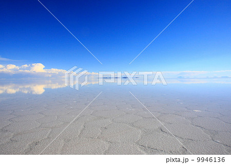 ウユニ塩湖 9946136