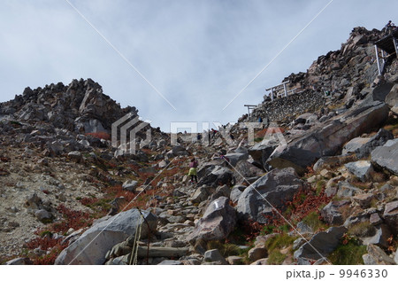 御嶽山・登山道 9946330