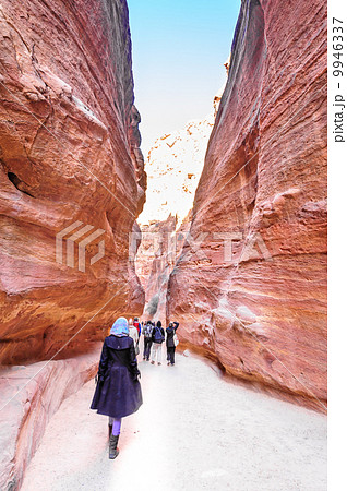 シク(ヨルダン、ペトラ遺跡) 9946337