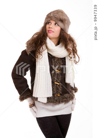 beautiful woman in warm clothing winter 9947339