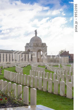 Great world war 1  flanders fields belgium Cemetery 9952096