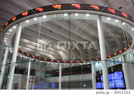 東京証券取引所 9952203