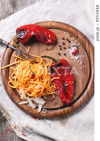 Orange tomato spaghetti Orange tomato spaghetti 9955688
