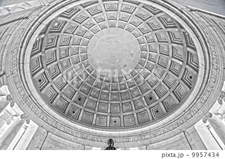 Thomas Jefferson Memorial, in Washington, DC, USA Thomas Jefferson Memorial, in Washington, DC, USA 9957434