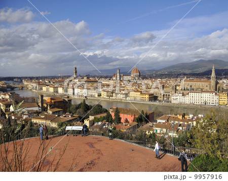 ミケランジェロ広場 9957916