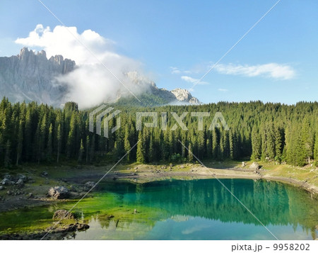 イタリア・ドロミテ・カレッツァ湖 イタリア・ドロミテ・カレッツァ湖 9958202