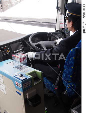 観光バスの運転手 9961634