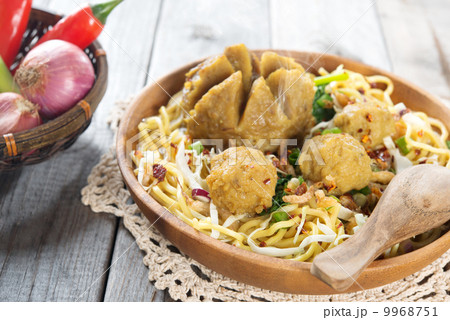Traditional Indonesian meatball noodles 9968751