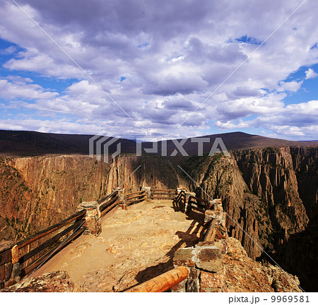 Black Canyon 9969581