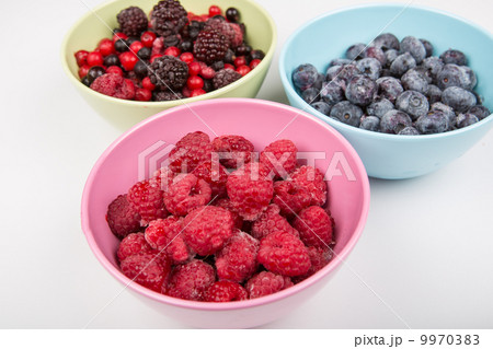 Fresh ripe berries Fresh ripe berries 9970383