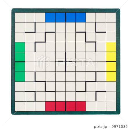 Empty square game board 9971082