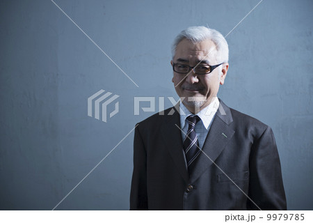 ミドル・シニアビジネス 9979785