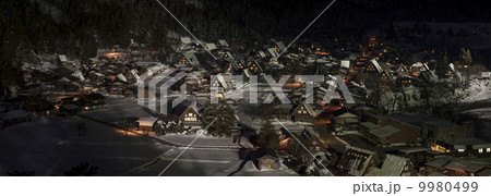 白川郷 ライトアップ 9980499