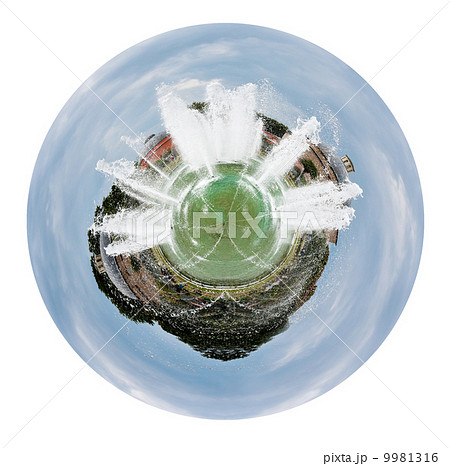 Sultanahmet square in Istanbul Sultanahmet square in Istanbul 9981316