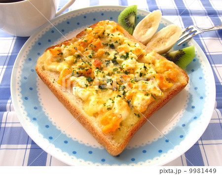 おいしいチーズ卵トースト　朝食イメージ 9981449