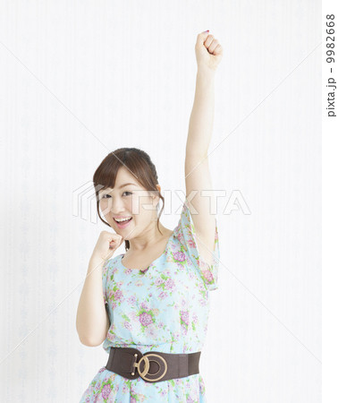 若い女性 9982668