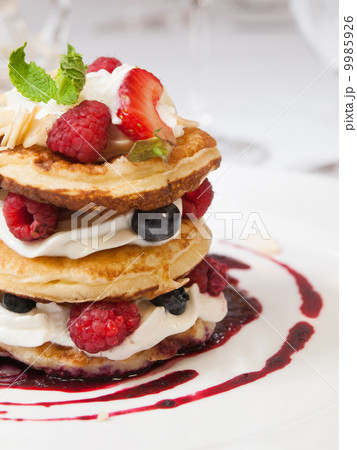Pancakes with raspberry 9985926