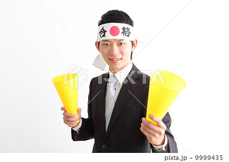 応援する男性 9999435