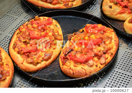 mini pizzas mini pizzas 10000627