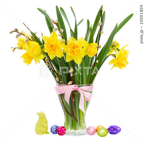 bouquet of daffodils flowers with easter eggs 10001804