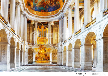 Versailles Castle. Famous Royal Chapel inside 10005680