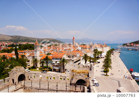 トロギール 10007763