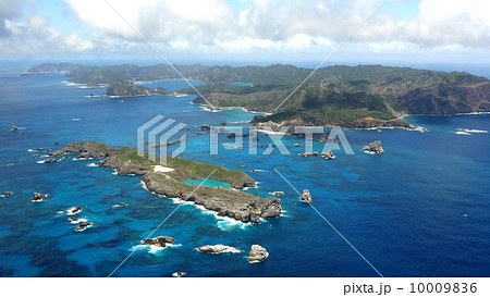 小笠原の南島と父島空撮(その2) 小笠原の南島と父島空撮(その2) 10009836