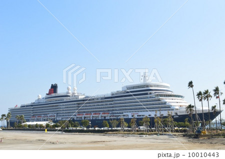 クイーンエリザベス日本初寄港（マリンポート鹿児島） 10010443