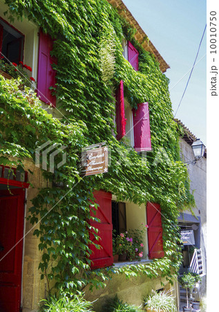 南仏、ヴナスクの風景 10010750