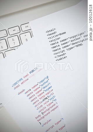 HTML programming 10012618