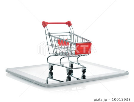 Shopping cart on tablet pc Shopping cart on tablet pc 10015933