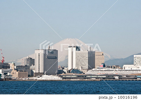 港横浜のみなとみらい地区の街並の景色 港横浜のみなとみらい地区の街並の景色 10016196
